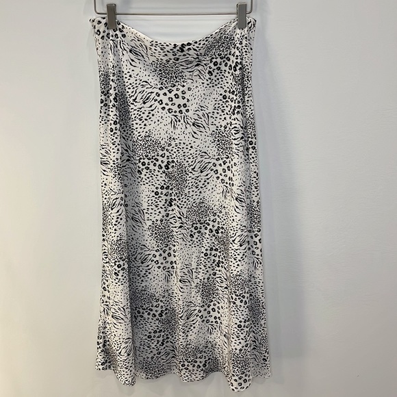 Joie Leopard Print Midi Skirt - Picture 5 of 7